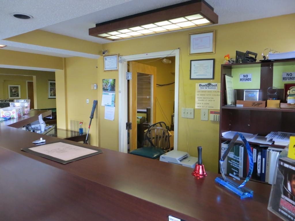 Budgetel Inn & Suites Macon Bagian luar foto